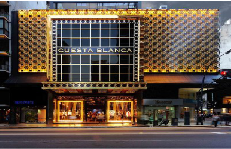 沁阳门头设计与商业空间的纽带。